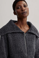 Elise Half Zip Black
