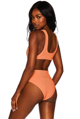 HIGHWAY BOTTOM PAPAYA