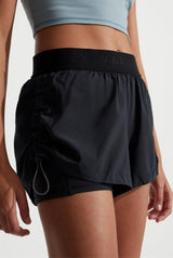 Leo Short Black